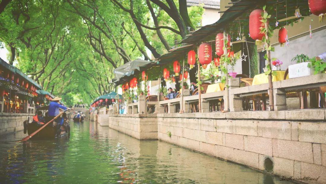 上了八天班才发两百块钱怎么办？游戏画面